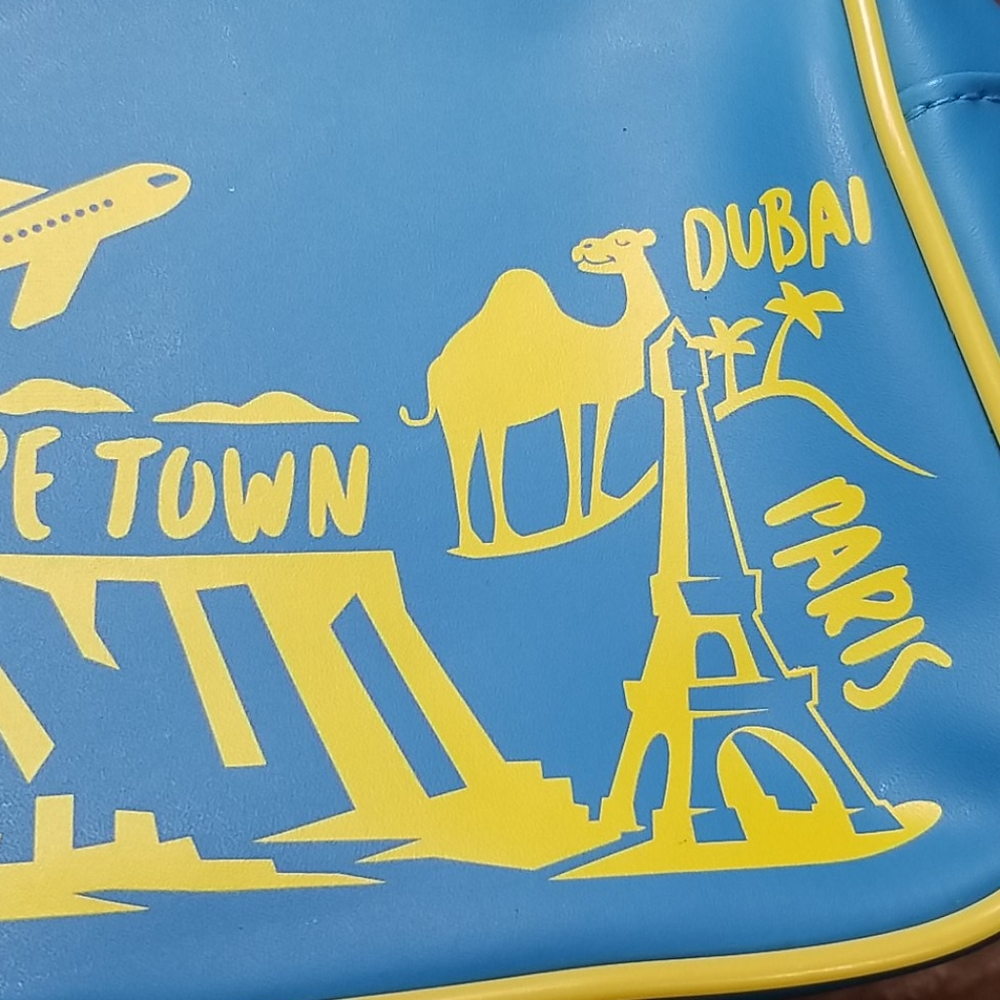 Lonely Planet Kids Emirates Air Jr Wash Bag NWT - Picture 6 of 6